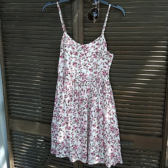 Dresses & Skirts - Sweet Roses Sun Dress